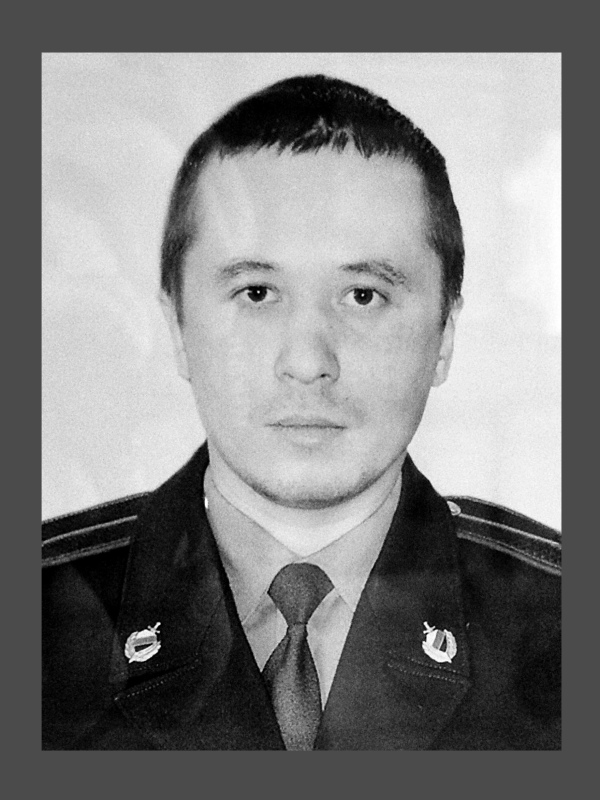 Узакбаев Сергей Евгеньевич